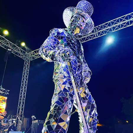 Mirrorman huren